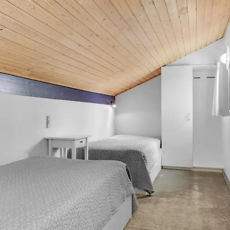 Norrevang Vaeggerlose Iv * Bøtø By